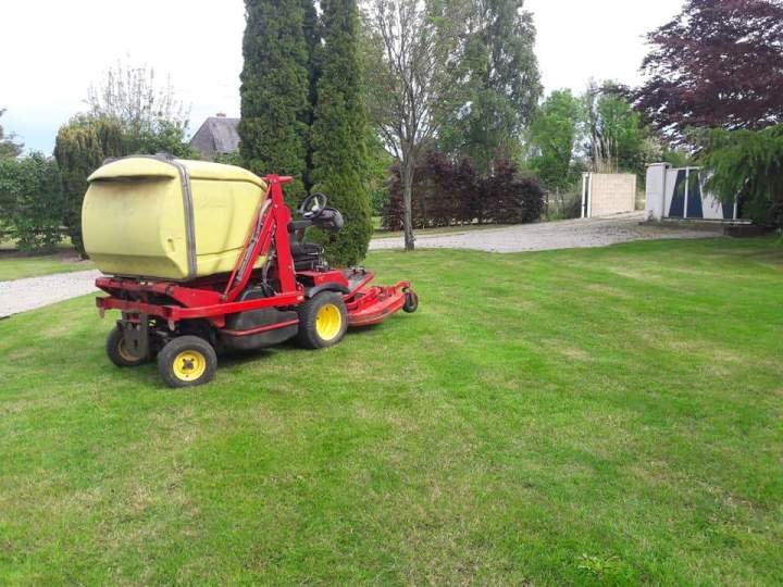 Tondeuse autoportée professionnelle Orne